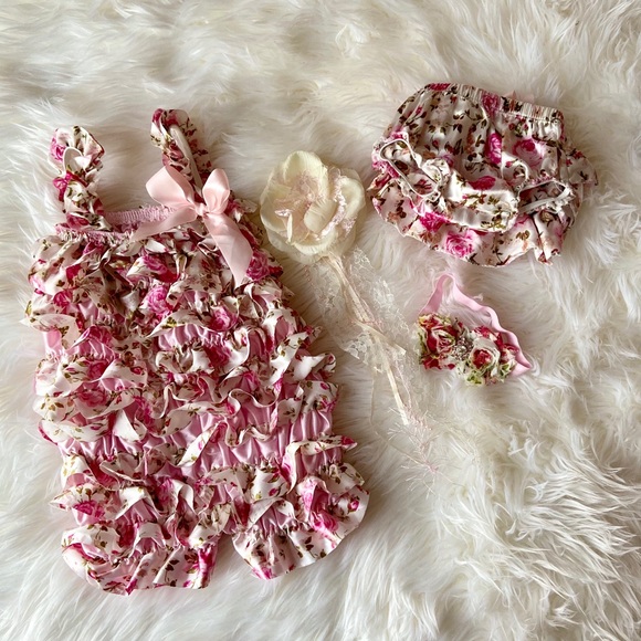 5 Piece “Big & Lil Sis” Romper & Bloomer Set - Picture 3 of 6